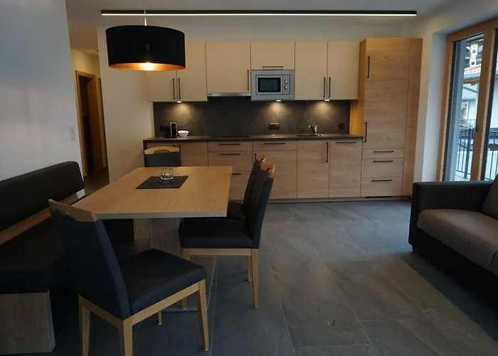 Schlossbichl * Nauders